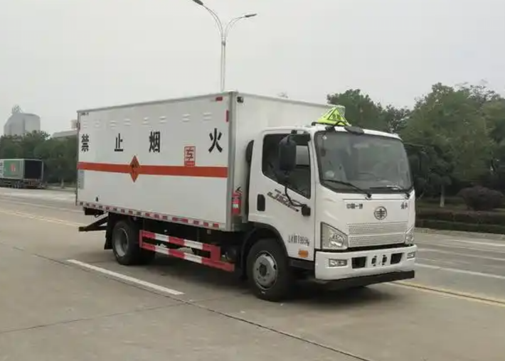 西藏爆破器材运输车可以上高速吗？